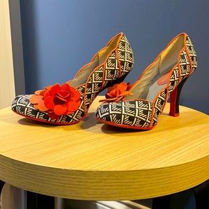 ModCloth - Ruby Shoo size US 7